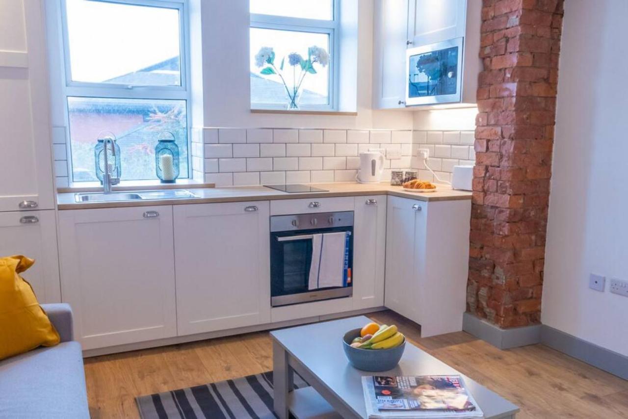 מנצ'סטר Pillo Rooms Serviced Apartments - Salford מראה חיצוני תמונה