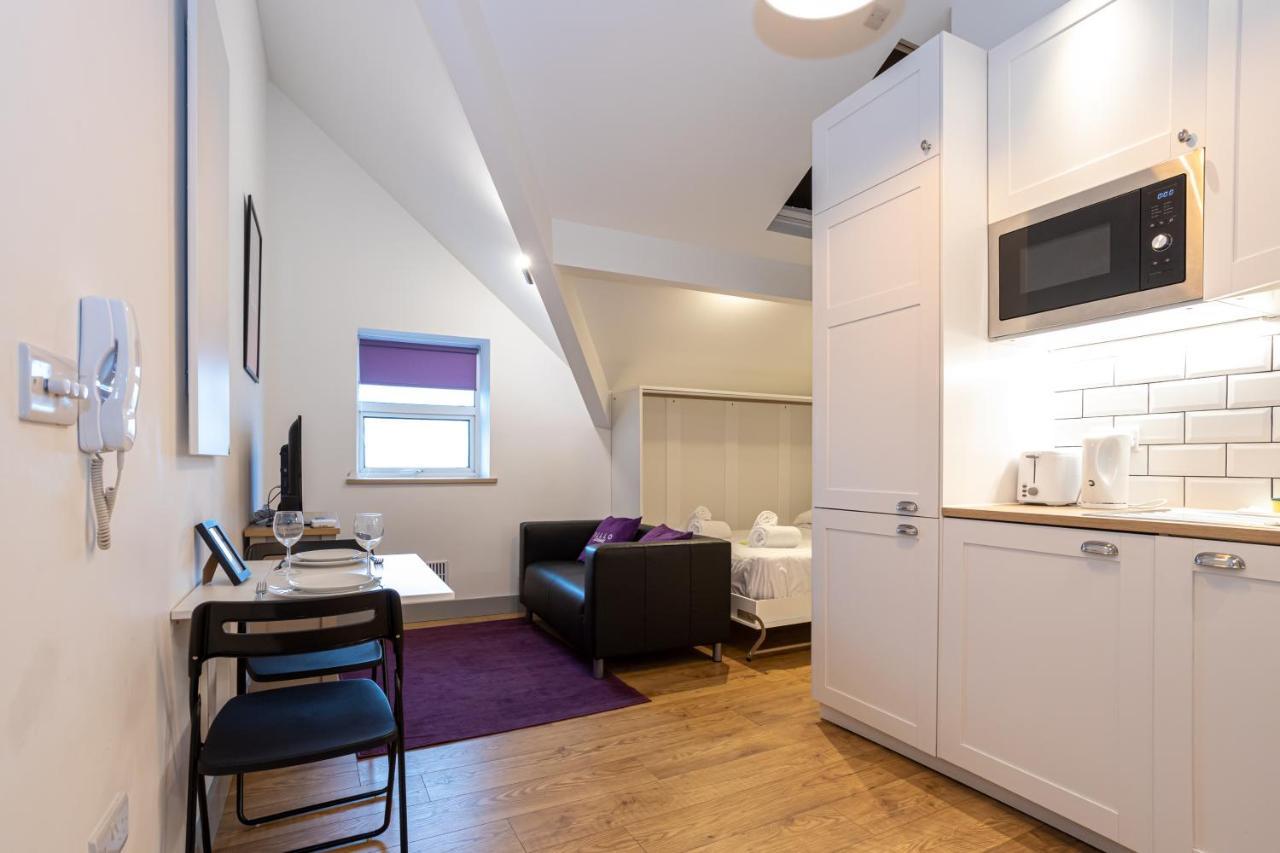 מנצ'סטר Pillo Rooms Serviced Apartments - Salford מראה חיצוני תמונה